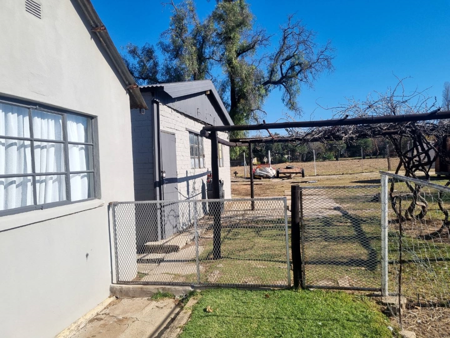 6 Bedroom Property for Sale in Paul Roux Free State